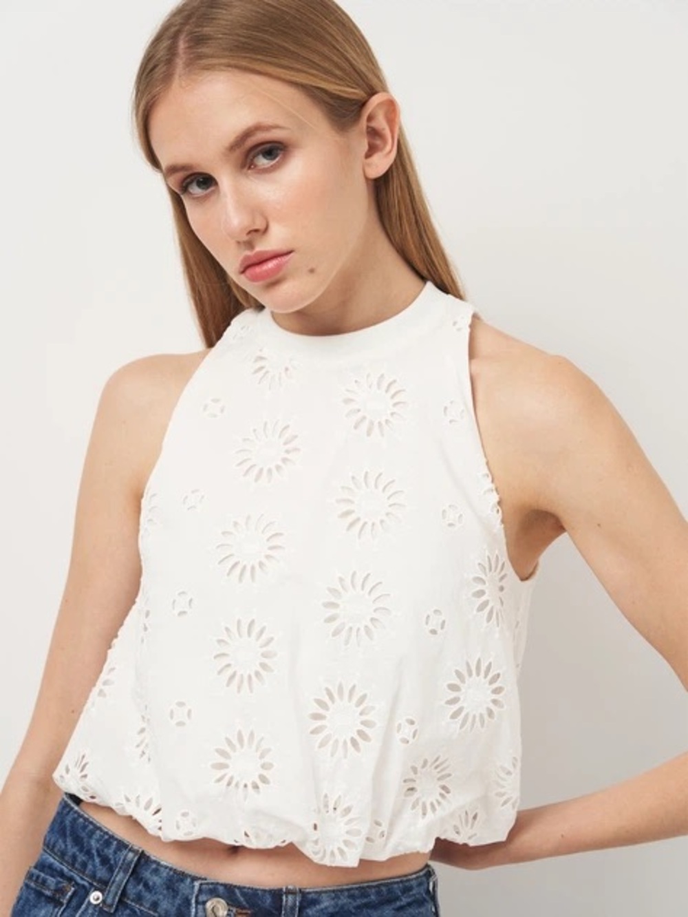 Zara White Eyelet Sleeveless Crop Top Sz L - Picture 2 of 12